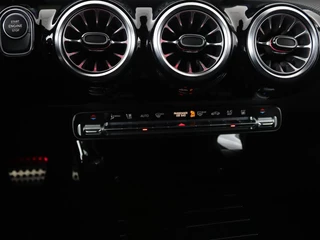Mercedes-Benz CLA Mercedes-Benz CLA-klasse Shooting Brake 250e Business Solution AMG Limited |  Adaptive cruise | Stoelverwarming | Carplay | Sfeerverlichting | Leder/Alcantara | Navigatie | Full LED - afbeelding nr 29