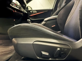 BMW 1 Serie BMW 1-serie 118i M-pack |PANO|SFEER|ALCANTARA|MEMORY - afbeelding nr 19