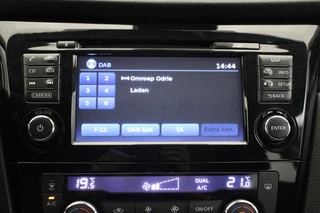 Nissan QASHQAI Nissan QASHQAI 1.2 Acenta - Navi, Cruise, Clima, Stoelverwarming, Trekhaak - afbeelding nr 21