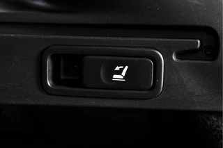 Renault Kadjar | Cruise | Stoelverw. | PDC | Camera | NAV | ECC | Trekhaak | LM 19
