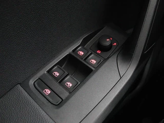 SEAT Ibiza SEAT Ibiza 1.0 TSI Style Intens | Carplay | Trekhaak |  Navigatie | Climate control | Camera | Cruise control | Parkeerhulp | Bluetooth - afbeelding nr 13