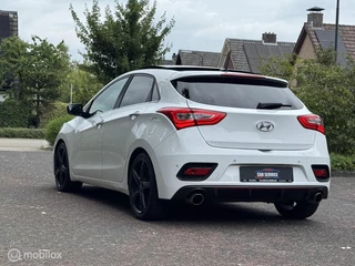 Hyundai i30 Hyundai i30 1.6 GDi Turbo N 186PK/Xenon/PANO/NAVI/SLTVW/LMV - afbeelding nr 19