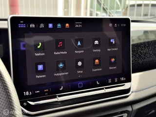 Volkswagen Tiguan Volkswagen Tiguan 1.5 eTSI R-Line | Pano | Massage | ACC - afbeelding nr 32