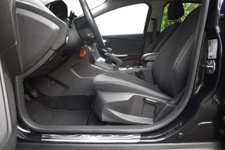 Ford Focus Ford Focus 1.0 Titanium |NAVI|STOELVERWARMING|PARKEERHULP|TREKHAAK - afbeelding nr 5