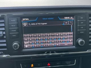 SEAT Ateca Seat Ateca 1.0 EcoTSI Limited Edition Volleer | Stoelverwarming | Apple CarPlay | Navigatiesysteem | Elektrisch bedienbare achterklep | Lichtmetalen velgen | Draadloze telefoonlader | Lane assist & Blind Spot detectie | Parkeersensoren voor en achter - afbeelding nr 16