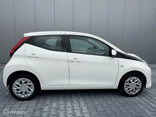 Toyota Aygo Toyota Aygo VVT-i X-Play 1e eig airco - afbeelding nr 10