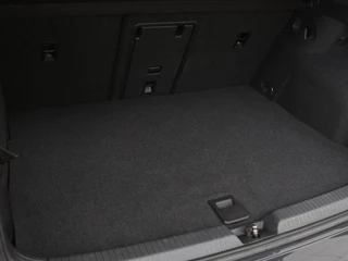 Volkswagen Golf Volkswagen Golf 1.4 TSI e-Hybrid Style | Stoel & stuurverwarming |  Massage | Adaptive cruise | Carplay | Memory | Navigatie | Sfeerverlichting - afbeelding nr 14