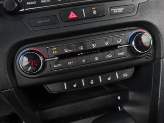 Kia Ceed Kia Ceed 1.4 T-GDi AUTOMAAT! Camera! Apk 1-2027! Zondag OPEN! - afbeelding nr 18