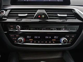 BMW 5 Serie BMW 5-serie 530e iPerformance M-sport | Schuifdak | Camera | Alcantara | Stoelverwarming | Carplay | Elektrische sportstoelen | Full LED | Navigatie | Live Cockpit - afbeelding nr 15