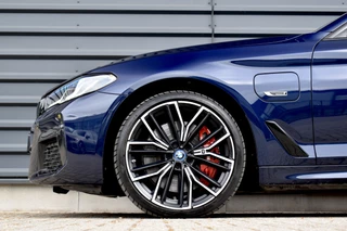 BMW 5 Serie | Laserlight | 20'' Velgen | 360 Camera | Comfort Zetels | Head-Up | - afbeelding nr 41