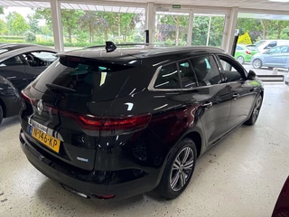 Renault Megane E-Tech Renault Megane E-Tech Estate 1.6 Plug-in 160 Intens Headup Navigatie LED CRUISE LEDER/STOF - afbeelding nr 24
