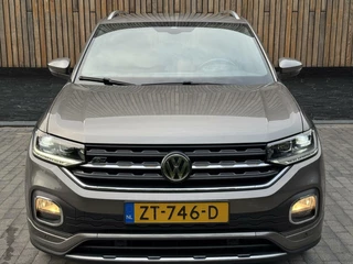 Volkswagen T-Cross Volkswagen T-Cross 1.0 TSI R-line Automaat | LED | Trekhaak |  Getint glas | Climate control | Cruise control adaptief | Lane assist | Dode hoek detectie | DAB | Navigatiesysteem | Inklapbare spiegels | Parkeersensoren voor en achter - afbeelding nr 63