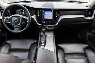 Volvo XC60 Volvo XC60 2.0 T4 Inscription /PANODAK/MEMORY/CAMERA/HUD/STOELVERW./KEYLESS/CARPLAY! - afbeelding nr 11