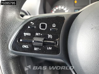 Mercedes-Benz Sprinter Mercedes Sprinter 214 CDI Automaat L2H2 Airco Cruise Camera Parkeersensoren MBUX Euro6 L2 12m3 Airco Cruise control - afbeelding nr 17