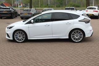 Ford Focus Ford Focus 2.3 RS / Milltek / Recaro Schaalstoelen / Camera / 19'' / Stuurverwarming / DAB / Cruise Control - afbeelding nr 7