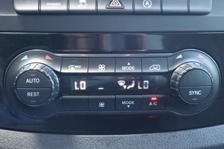 Mercedes-Benz Vito Mercedes-Benz Vito 114 CDI Lang NL-Auto!! Led Verlichting I Carplay I Camera - afbeelding nr 9