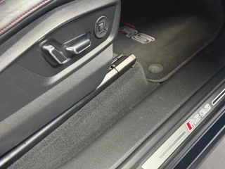 Audi RSQ8 Audi RS Q8 RSQ8 4.0 TFSI quattro | keramisch | Pano | Softclose | Standkachel | Trekhaak | B&O - afbeelding nr 17