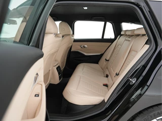 BMW 3 Serie BMW 3 Serie Touring 330i High Executive Edition Sport-Pack Aut. *VERNASCA-FULL-LEATHER | DIGI-COCKPIT | FULL-LED | SPORT-SEATS | HIFI-SOUND | AMBIENT-LIGHT | HEATED-SEATS | DAB | NAVI-FULLMAP | ECC | CARPLAY | PDC | CRUISE | 18