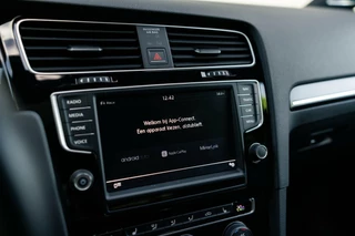 Volkswagen Golf Volkswagen Golf 2.0 TSI R 4Motion Pano Dsg DCC Dynaudio - afbeelding nr 35