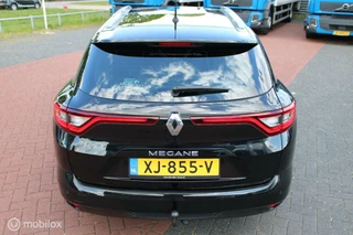 Renault Mégane Estate Renault Megane Estate 1.3 TCe Limited, Trekhaak, Pdc, Keyless, App connect, Navi, Cruise, Airco, Donkerglas, 16 inch Lmv. - afbeelding nr 8