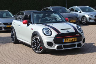 MINI Cooper Cabrio MINI Cooper Cabrio Mini 2.0 John Works Chili / Full options / Camera / JCW Package / Head-up display / DAB / Harman Kardon - afbeelding nr 30