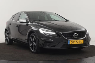 Volvo V40 Volvo V40 2.0 T4 Sport | Stoelverwarming | Full LED |  Navigatie | Leder/Alcantara | Climate control | Parkeerhulp | Cruise control | R Design - afbeelding nr 24
