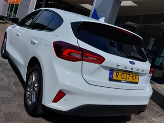 Ford Focus Ford Focus 1.0 EcoBoost 125pk Hybrid Titanium X | Navi | Apple Carplay + Android Auto | Clima | Cruise | Led Koplampen | Pdc V+A+Camera | Stoel+Stuurwielverwarming | Privacy Glass | 16''lm - afbeelding nr 38