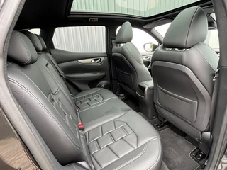 Nissan QASHQAI Nissan QASHQAI 1.2 Tekna + | Leder | Panorama Dak | Bose Audio | 360 Camera - afbeelding nr 17