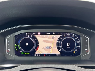 Volkswagen Passat Volkswagen Passat Variant 1.4 TSI DSG GTE TREKHAAK/360-CAMERA/MEMORY/NAVI/CARPLAY/ACC/E-KLEP - afbeelding nr 18