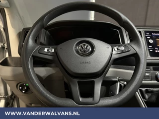 Volkswagen Crafter Volkswagen Crafter 2.0 TDI 141pk L3H3 L2H2 Euro6 Airco | Camera | Navigatie | Android Auto | Stoelverwarming Parkeersensoren, Bijrijdersbank, 3000kg trekvermogen, zilver - afbeelding nr 15