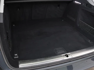Audi A4 Audi A4 35 TFSI Launch Edition Business | 1e eigenaar |  Dealer onderhouden | Trekhaak | Virtual Cockpit | Carplay | Navigatie | Full LED | Parkeerhulp | Climate control | Sportstoelen | Cruise control - afbeelding nr 11