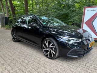 Volkswagen Golf Volkswagen Golf 1.0 ETSI **Carplay//18inch//DAB** - afbeelding nr 2