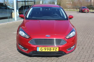 Ford Focus Climate control , Navigatie , Cruise control , LED dagrijverlichting Parkeersensoren V+A , Voorruitverwarming - afbeelding nr 42