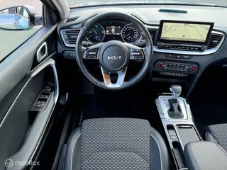 Kia XCeed XCeed 1.6  PHEV DynamicPlusLine 55 km Volledig electrisch rijden hierna Hybride , Navigatie , Camera , Parkeerhulp , Stoel en stuur verwarming  , Keyless entry , 18 inch Velgen , - afbeelding nr 19