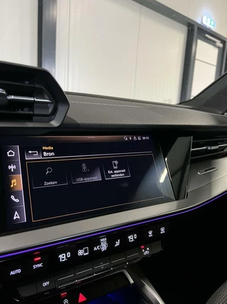 Audi A3 Audi A3 Limousine 35 TFSI edition one  S-line Virtual Sfeer - afbeelding nr 37