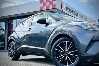 Toyota C-HR Toyota C-HR 1.2 Executive / CAMERA / TREKHAAK / CLIMA - afbeelding nr 3