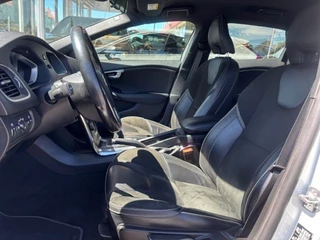 Volvo V40 Volvo V40 1.6 T3 R-Design, Navi, Clima, Cruise, Trekhaak - afbeelding nr 19