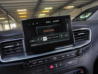 Kia Ceed Kia Ceed 1.4 T-GDi AUTOMAAT! Camera! Apk 1-2027! Zondag OPEN! - afbeelding nr 23