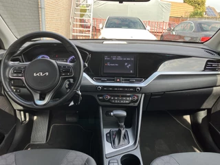 Kia Niro Kia Niro 1.6 GDi PHEV DynamicLine AUT. | 1e eigenaar | dealer onderhouden | apple carplay | adaptieve cruise | camera - afbeelding nr 14
