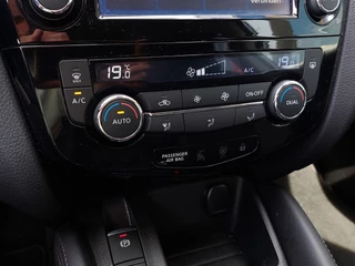 Nissan QASHQAI 1.2 DIG-T 116pk N-Connecta Design-Pack | Origineel NL | Navi | Clima | Cruise | Keyless Entry | Panoramadak | Pdc V+A+360 Camera | Rijstrook+Licht+Regensensor | Privacy Glass | 18''lm - afbeelding nr 16