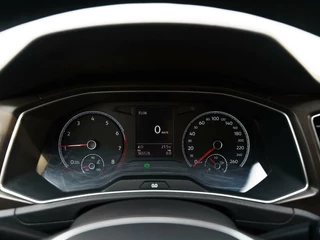 Volkswagen T-Roc Volkswagen T-Roc 1.0 TSI 116pk Style | Navigatie | Achteruitrijcamera | Winterpakket - afbeelding nr 25