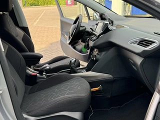 Peugeot 2008 Peugeot 2008 1.2 PureTech Style 2015 Navi nette auto - afbeelding nr 26