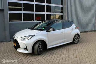 Toyota Yaris Toyota Yaris 1.5 Hybrid Executive | Panoramadak | JBL Sound | Trekhaak | Head Up | 17 Inch | Stuurverwarming. - afbeelding nr 11
