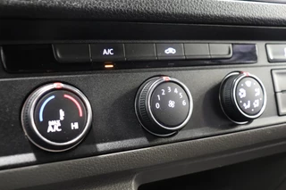Volkswagen Crafter Volkswagen Crafter 2.0 TDI 140PK L4H3 Automaat EURO 6 - Airco - Navi - Cruise - € 21.950,- Excl. - afbeelding nr 6