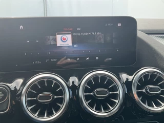 Mercedes-Benz GLA Mercedes-Benz GLA 250 e AMG-Line PHEV Carplay Cam Sfeerverl Led Voorklimatisering Uitstraling! - afbeelding nr 33