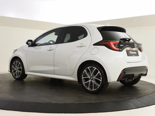 Toyota Yaris Toyota Yaris 1.5 Hybrid 130 Executive | Stuur en Stoelverwarming | PDC V+A | - afbeelding nr 5