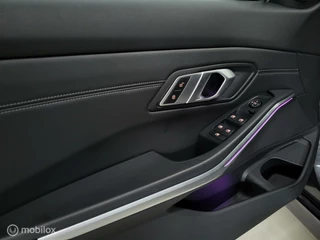 BMW 3 Serie BMW 3-serie 320i Executive Edition Aut./Digitaal dash/Nap! - afbeelding nr 21