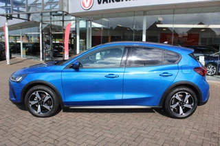 Ford Focus Ford Focus 1.0-155pk EcoBoost Mild-Hybrid 'Active' AUTOMAAT ! Trekgewicht 1.500kg ! Slechts 6.450km ! Ruim €. 9.000,- beneden de nieuwprijs ! Volautm. airco dual, navigatie, telefoonvoorb., adaptive cruise control, LED verlichting, metallic lak, camera, front-, lane- en side assist, LM wielen, Isofix etc. - afbeelding nr 4