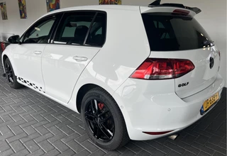 Volkswagen Golf Volkswagen Golf 1.2 TSI / Uitlaatklep / Adaptive Cruise / Stoelverwarming / Spoiler Pakket - afbeelding nr 2