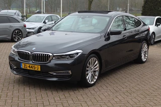 BMW 6 Serie BMW 6 Serie Gran Turismo 630i High Exe. Edition 68.661 km! / Panoramadak / 360Camera / Head-up / Luchtvering / 20'' / Luxe Leder / Safety Pack / Luxury Line / Navigatie / Stoelverwarming - afbeelding nr 6